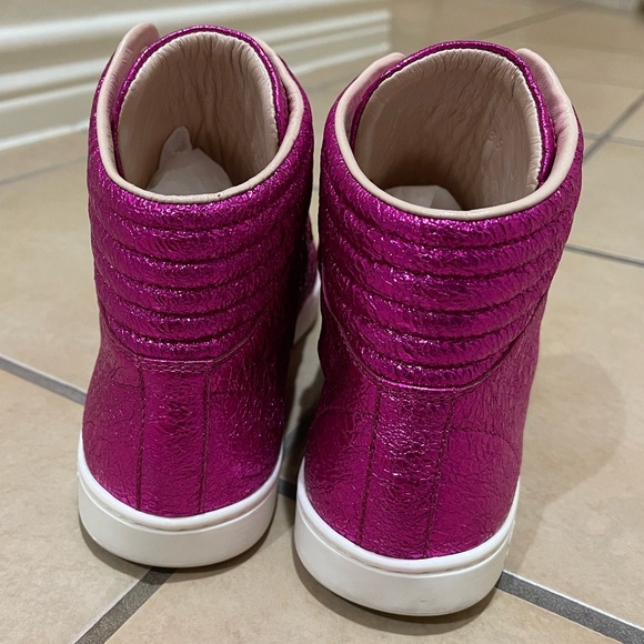 Gucci Metallic Cracked Calfskin Galassia Fuchsia - Picture 6 of 11